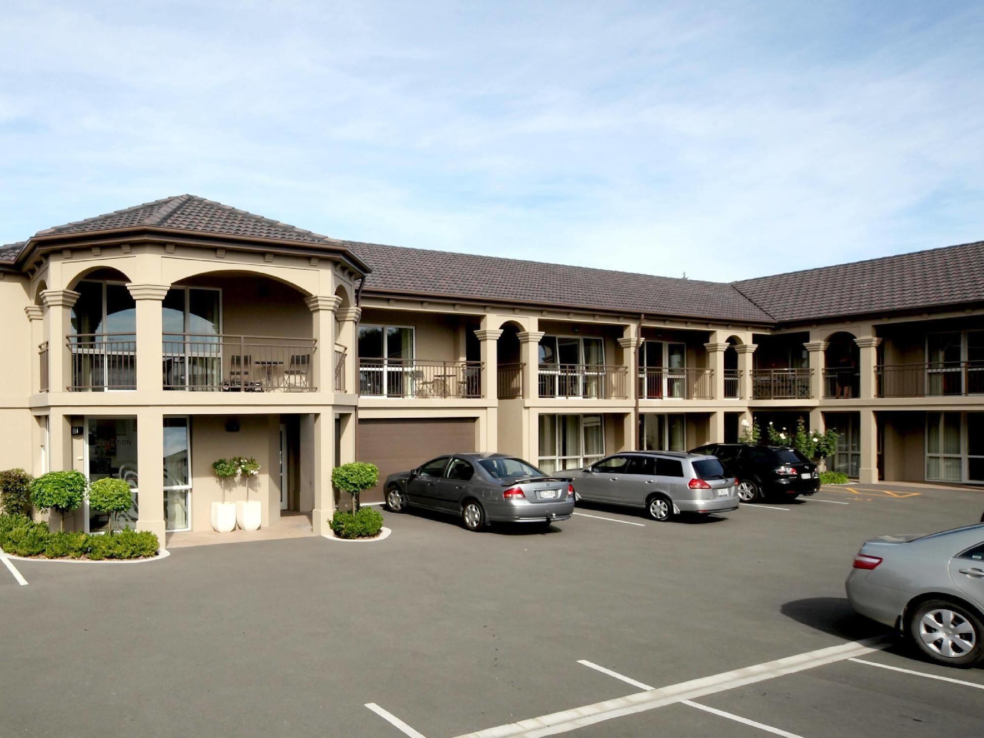 Salerno Motel Apartments Κράισττσερτς Εξωτερικό φωτογραφία The hotel's exterior