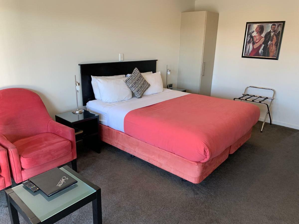 Salerno Motel Apartments Κράισττσερτς Εξωτερικό φωτογραφία A room at the hotel